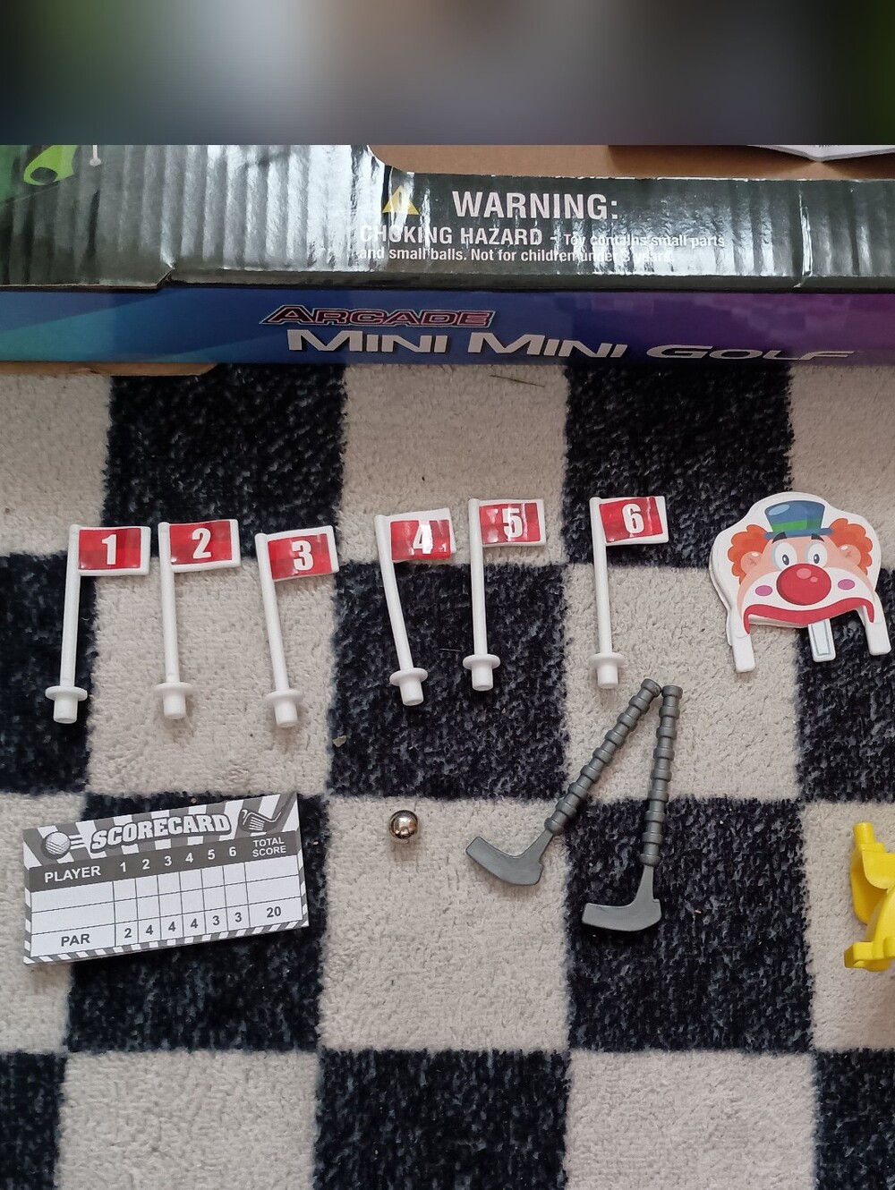 Arcade Mini Mini Golf Set Toy - Picture 7 of 14